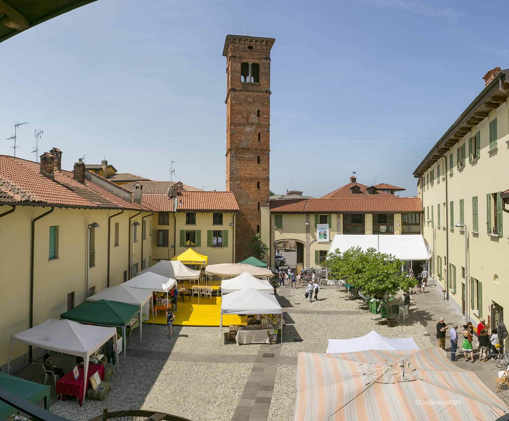 Palazzo Archinti - Sagra dell'asparago rosa di Mezzago